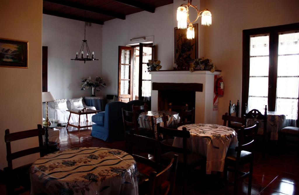 Hostal El Cerrito San Lorenzo Exterior photo